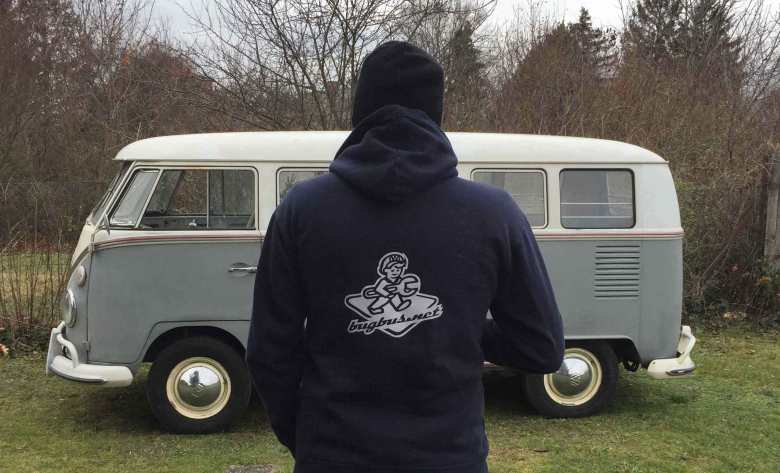 bugbus-net-calender-goodie-package-vw-bus-hoodie