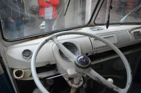 dashboard-split-screen-bus-deluxe-vw-1967-ivory
