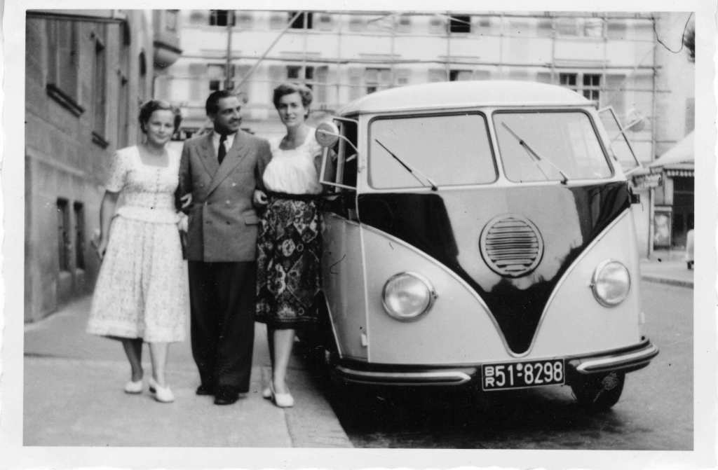 DrOetker-VW-Barndoor-Front-View-8298