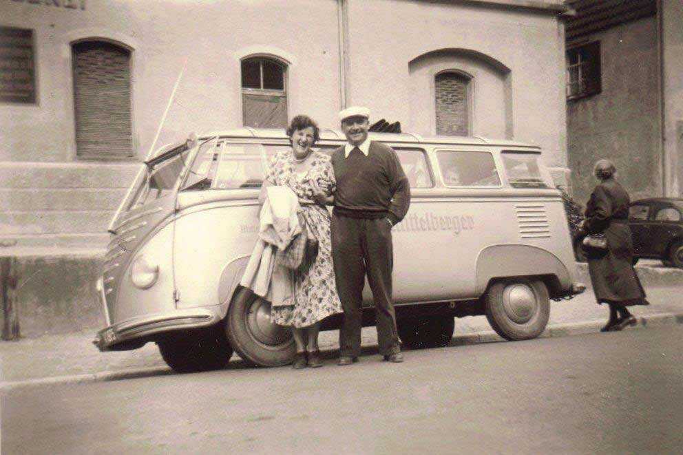 Mittelberger-Goeppel-Volkswagen-Bus-seitlich