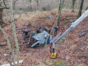 Bergung-Waldfund-Volkswagen-VWT1Bus-Austrosplit
