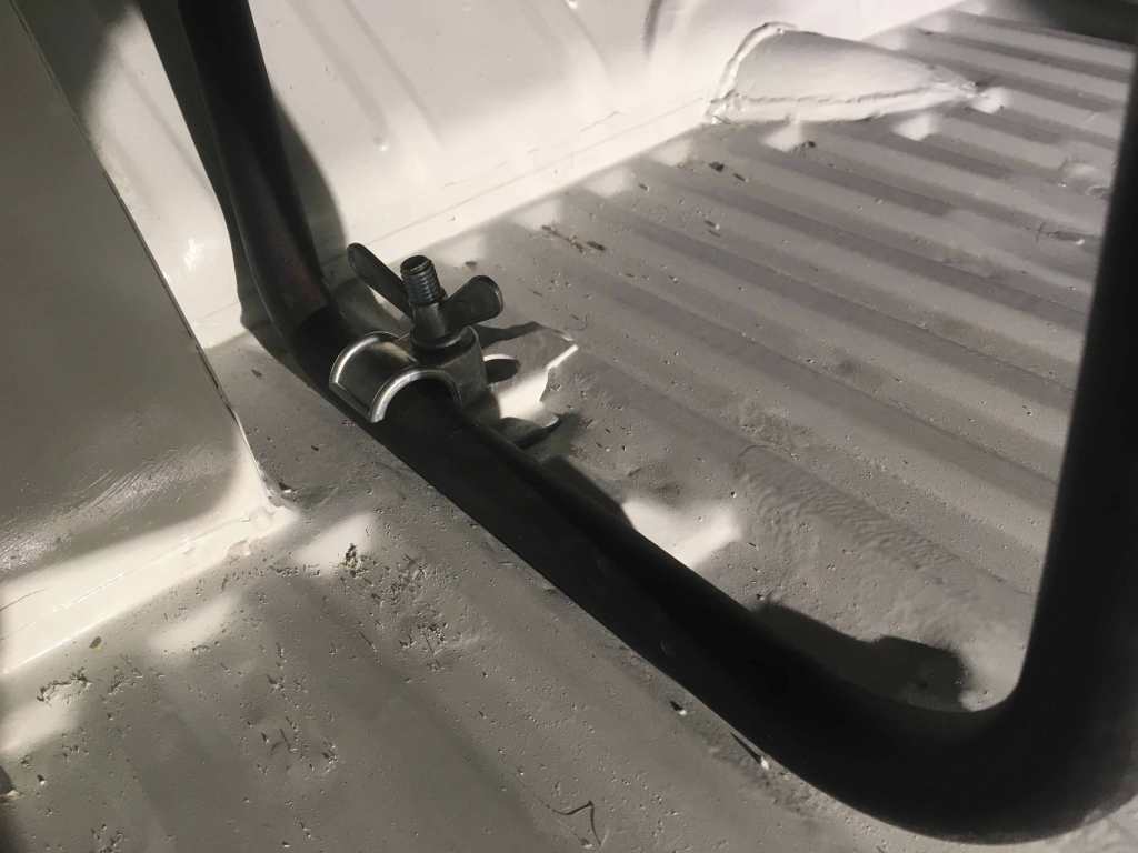 fluegelmutter-sitzbankhalterung-volkswagen-bus-t1