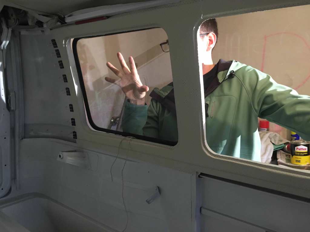 Guide-Insert-Windows-Vintage-VW-Bus