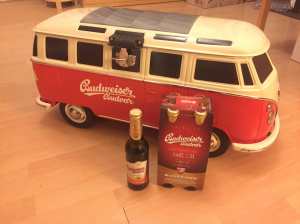 vw-bulli-kuehlbox-budweiser