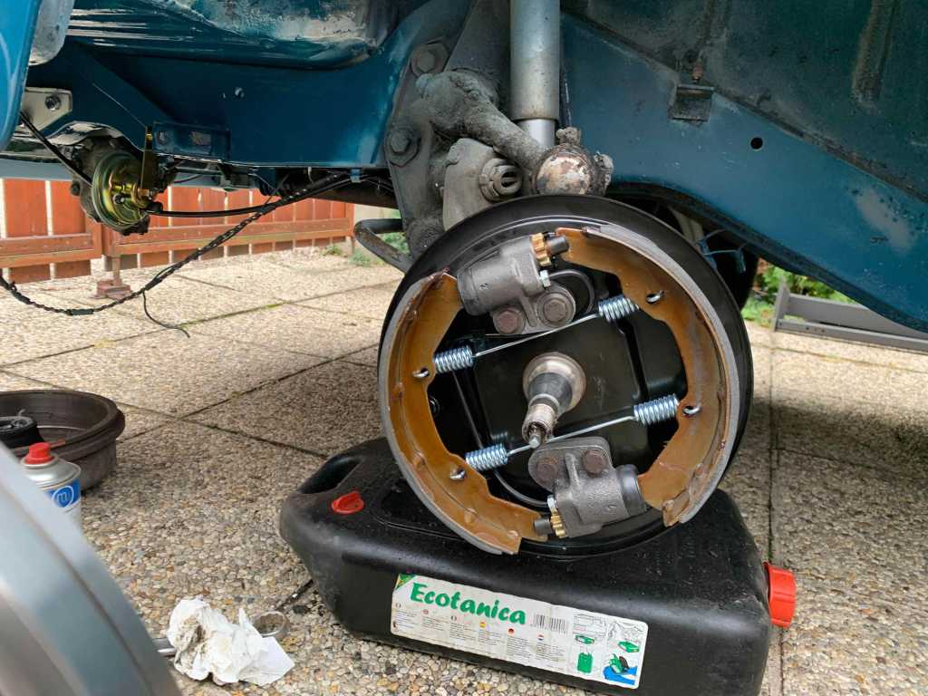 bremsen-ersetzen-vwt1-bus-1967