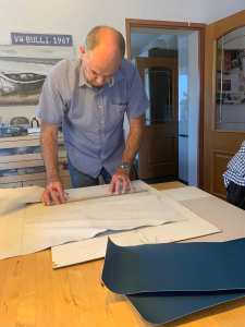 innenverkleidung-vwt1-bus-tuerkartons-stoff-kleben