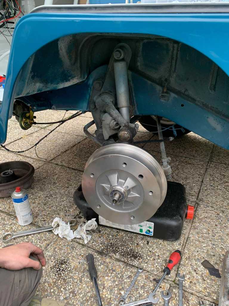 neue-bremsen-vwbus-oldtimer-t1