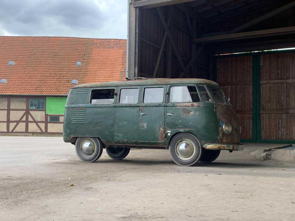 VW-Barndoor-Bus-Kastenhofer-Wien