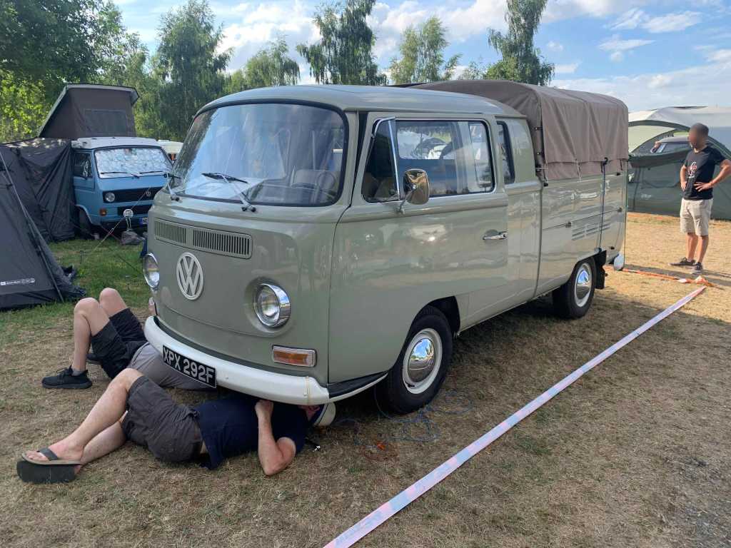 VW-T2a-Doka-HO22-Treffen-Campingplatz