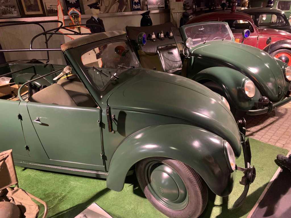 VW-Typ18-Polizei-Kabrio-Pappler-AustroTatra-Kaefer