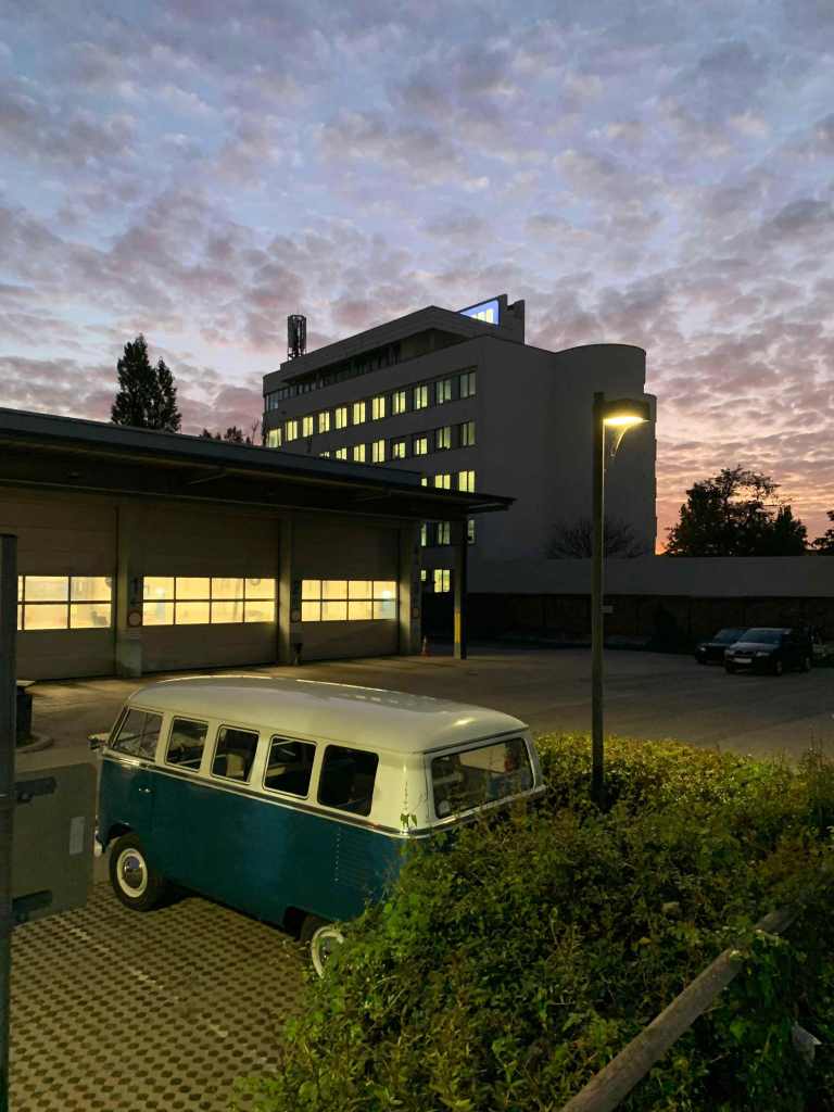 Sonnenaufgang-Himmel-VW-T1-MA46