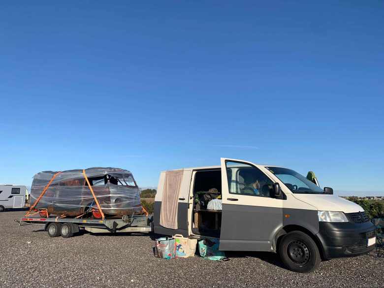 Swedish-Ninja-Barndoor-VW-Bus-Transport