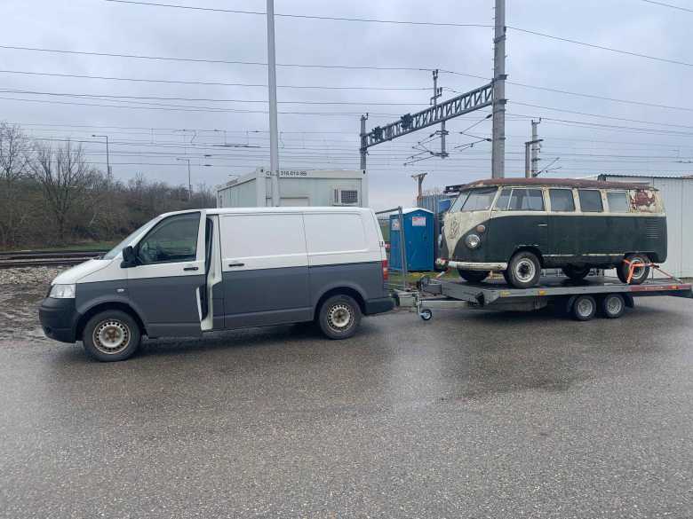 Transport-VW-T1-Autoanhaenger