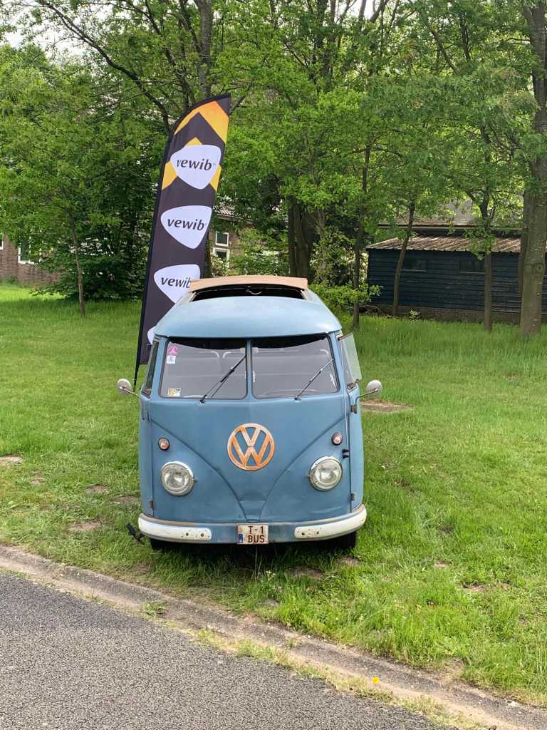 Volkswagen-t1-bus-bulli-Sonnendach-BenPon-Show2023