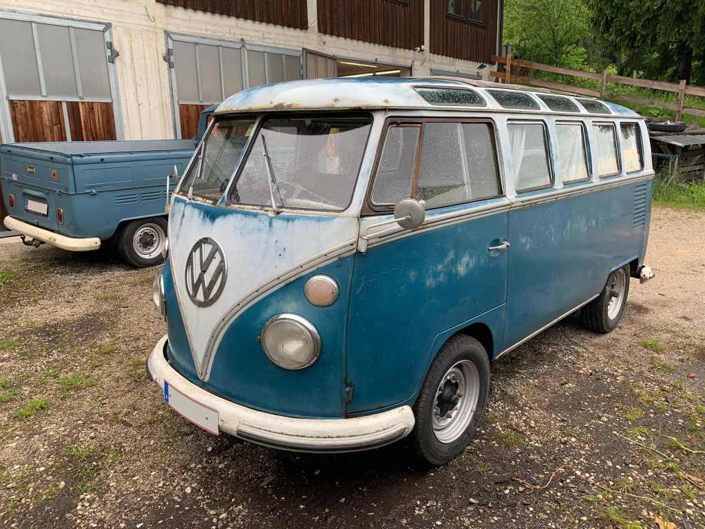 Volkswagen-T1-Samba-Seeblau-Bulli-1967