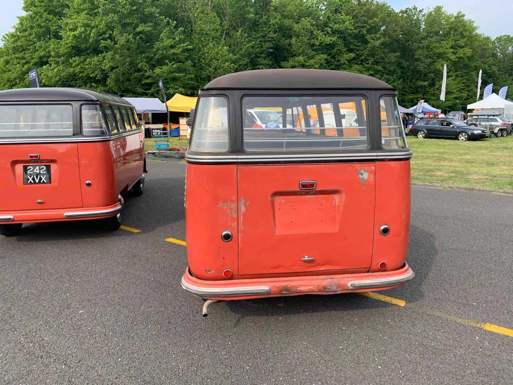 VW-T1-Samba-Barndoor-Deluxe-Rear-View