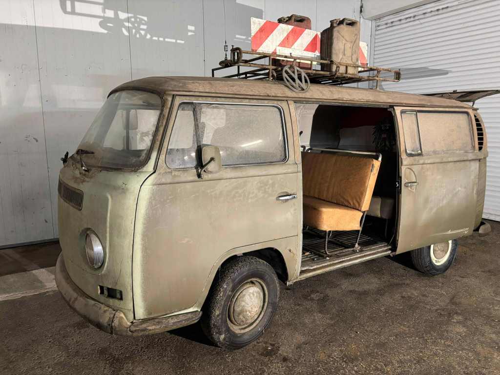 Ex-Austrian-Army-VW-T2-Baywindow-Bus