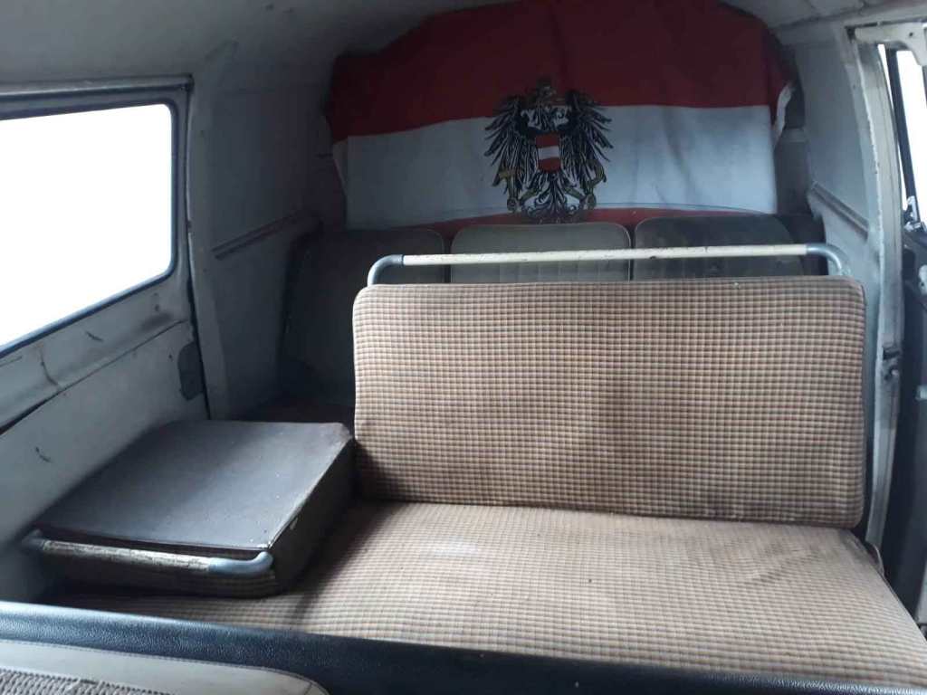 Sitzbaenke-VW-Bus-T2