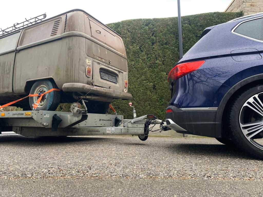 Transport-VW-T2a-Anhaenger-Abholung