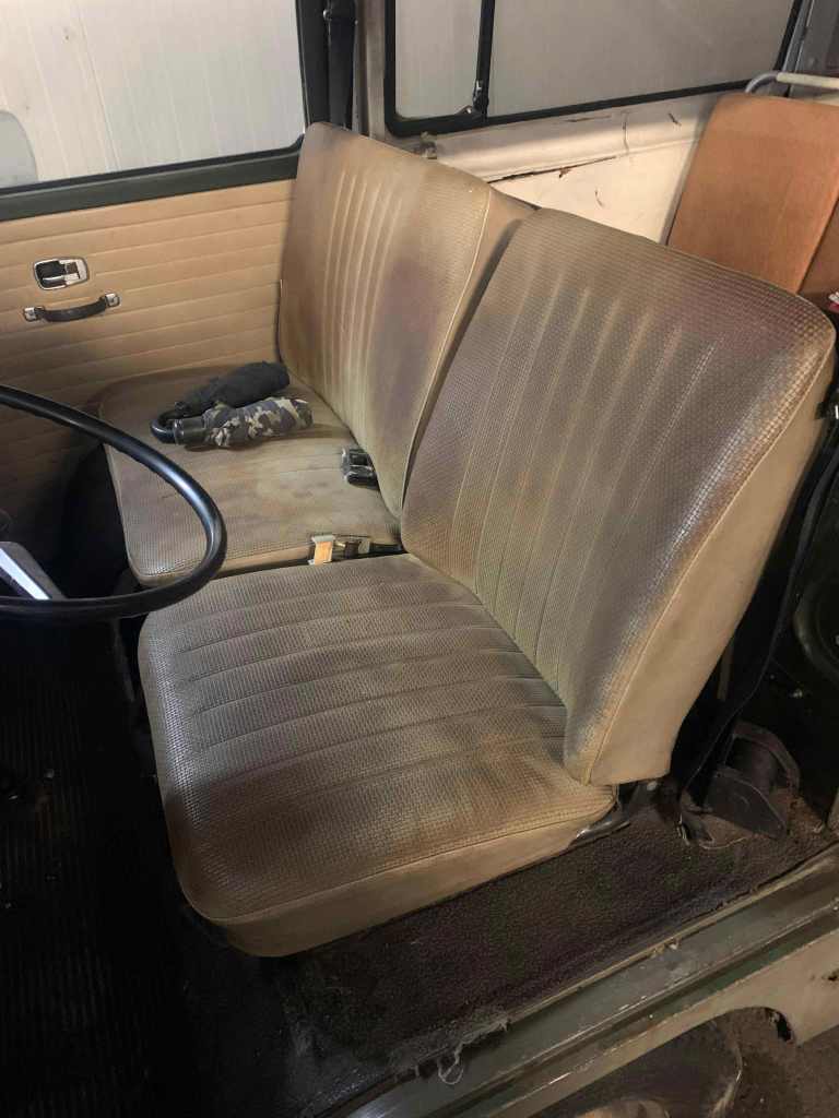 VW-T2a-gebrauchte-Vordersitze-Fahrer